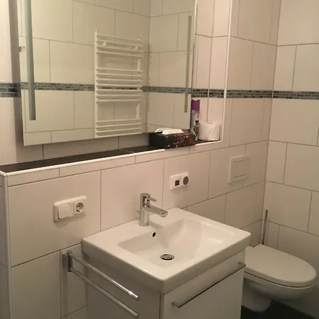 Anton's Souterrain-wohnung