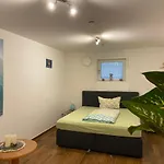 Anton's Souterrain-wohnung