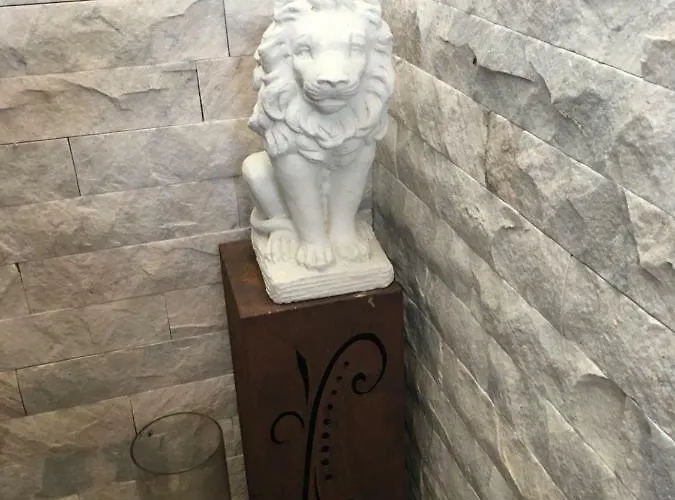 Anton's Souterrain-wohnung Apartment